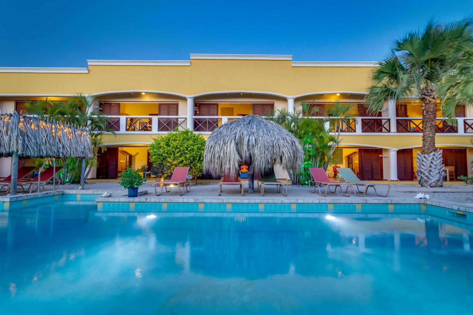 Djambo (Adults Only) Apartment Kralendijk  Ngoại thất bức ảnh